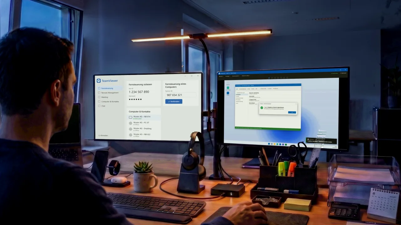 Techniker von PCFOX bei einer Fernwartungssitzung mit TeamViewer: links die Verbindung, rechts der Bildschirm des Kunden